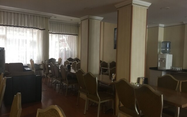 Saray Otel