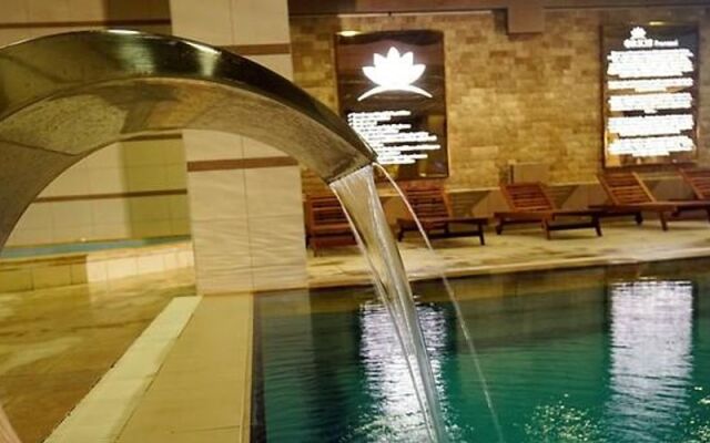 Orkis Palace Termal Otel