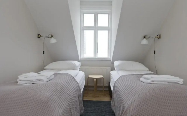 Thomsen Apartments