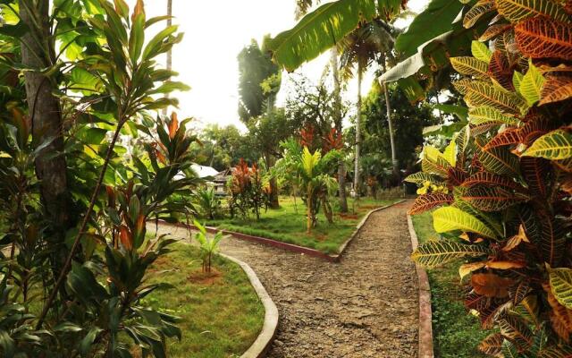 Phoenix Island Resort