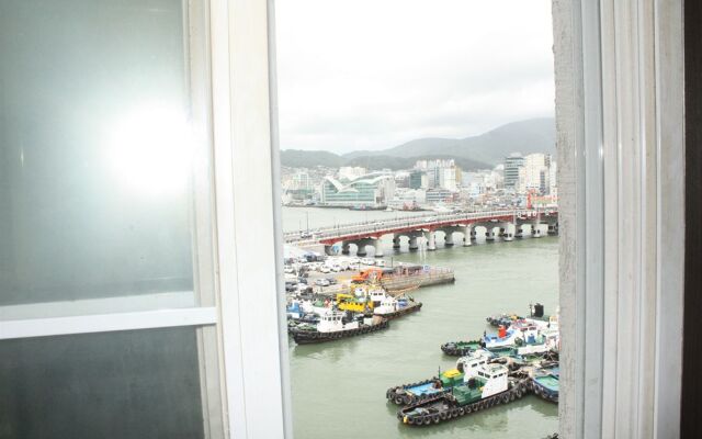 Hotel Bridge