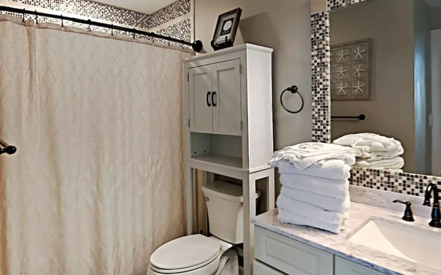 Emerald Isle  by SVR