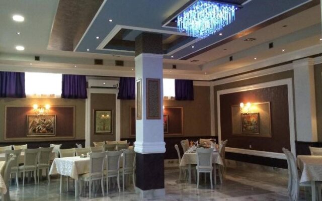 Lara Hotel
