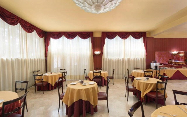 Hotel de Paris