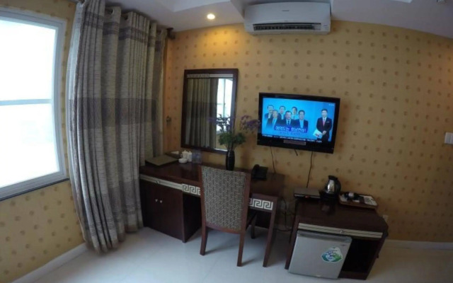 One World Hotel