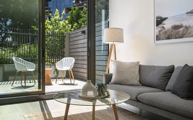 1BR Apartment Near CBD With Pool