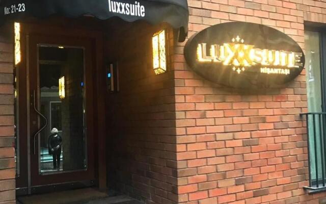 Luxx Suite