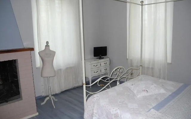 Beautiful Holiday Home in Santo Stefano With Swimming Pool