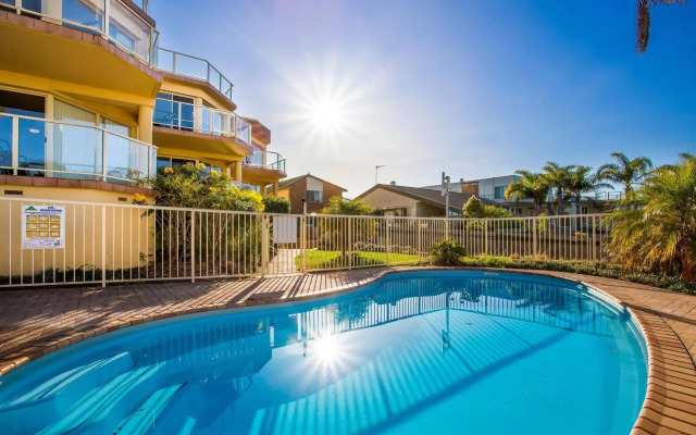 Baywatch Luxury Apartments