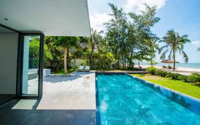 Sanctuary Ho Tram Resort