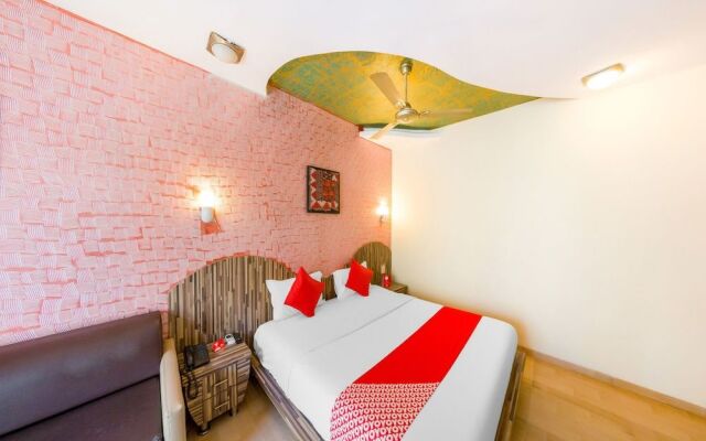 OYO 13931 Hotel Neeta's Inn