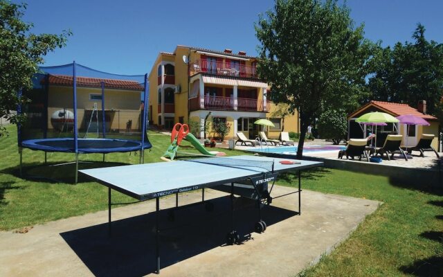 Awesome Home in Vinez With Wifi and 7 Bedrooms