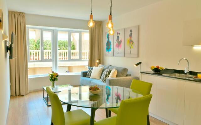 MyFlats Luxury Downtown