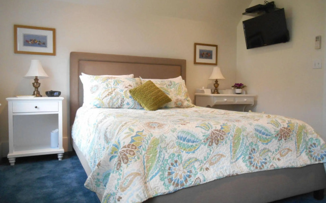 Bayberry House Bed and Breakfast