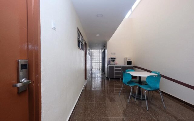 OYO 1104 Q hotel