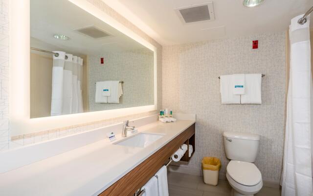 Holiday Inn Express Hotel & Suites Jacksonville - South, an IHG Hotel