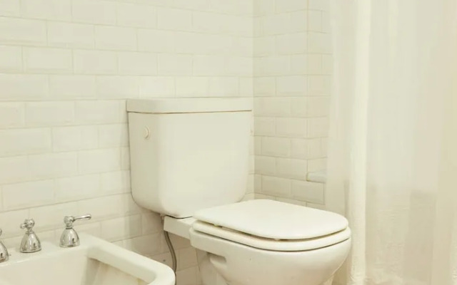 Shinny 2 bedrooms apartment