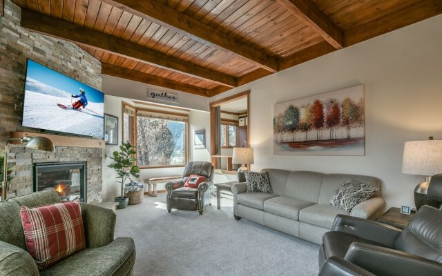 Tennis Townhomes 1336