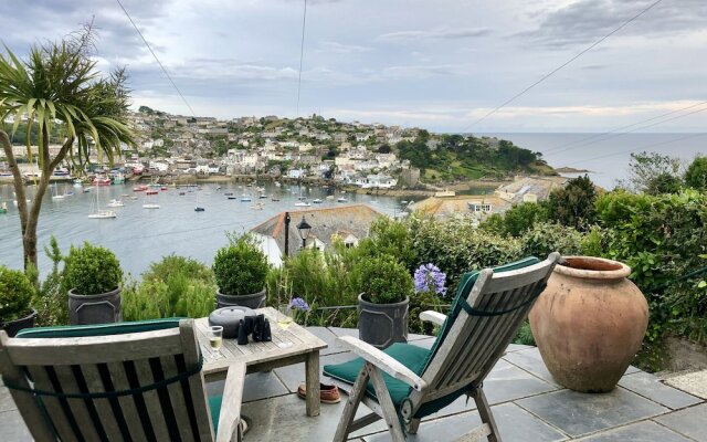 Spectacular Coastal Townhouse in Fowey for 8