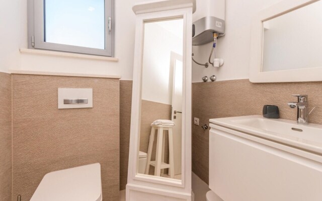 Amazing Apartment in Sukosan With Wifi and 2 Bedrooms