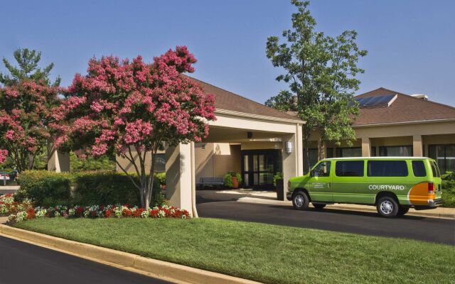 Courtyard by Marriott New Carrollton