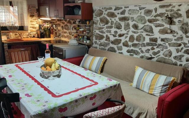 Mama's House Nea Peramos