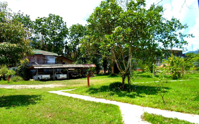 Khao Sok Riverfront Resort