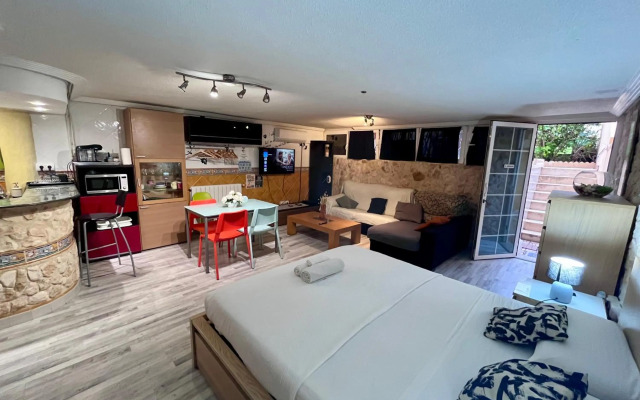 STILISH LOFT IN THE BEACH, piscina y mar