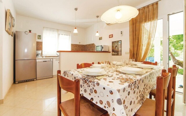 Beautiful Home in Jadranovo With Wifi and 3 Bedrooms