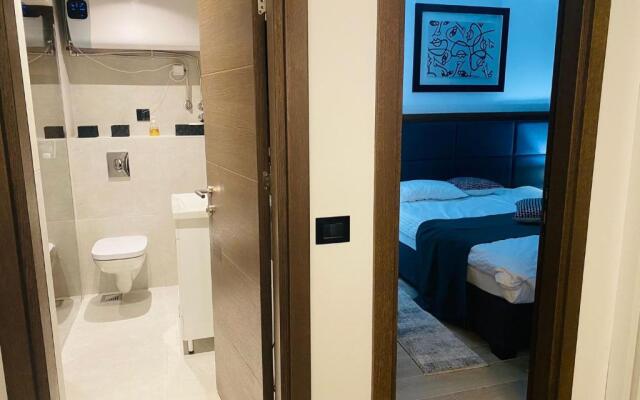 Kop Lux 1302