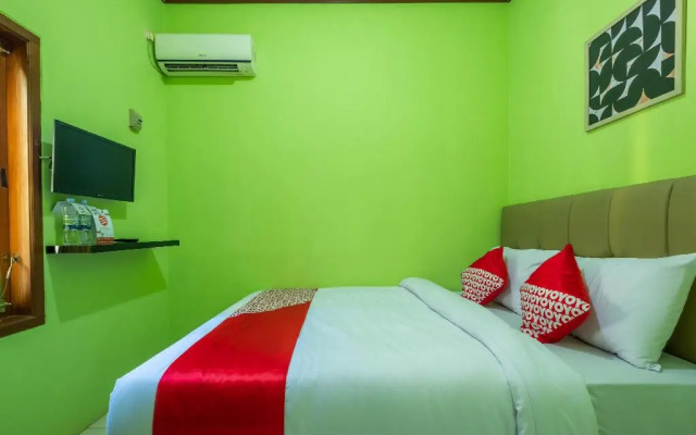 OYO 1399 Cemara Residence Syariah