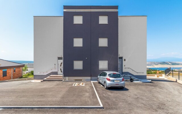 Stunning Apartment in Jadranovo With Wifi and 1 Bedrooms