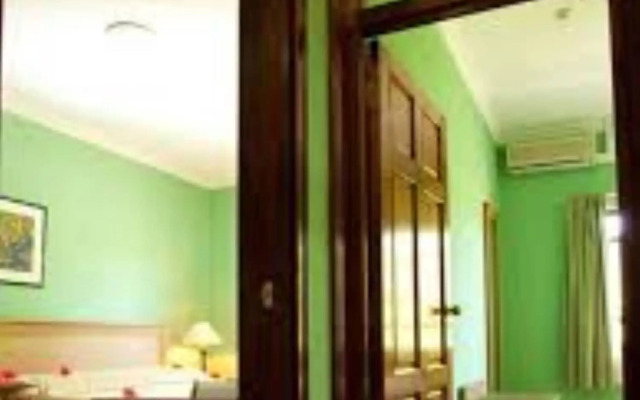 Gregoire's Apartments