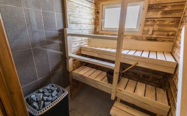 Holiday Home Halmesaari