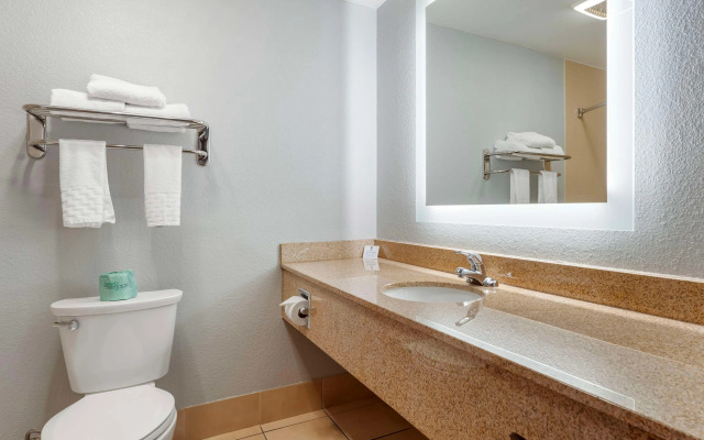 Best Western St. Clairsville Inn & Suites