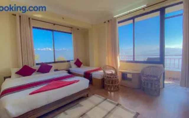 SPOT ON 393 Himalayan Sunrise