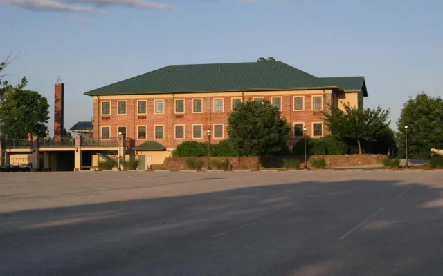 Guest Quarters at The Bridges Golf Club