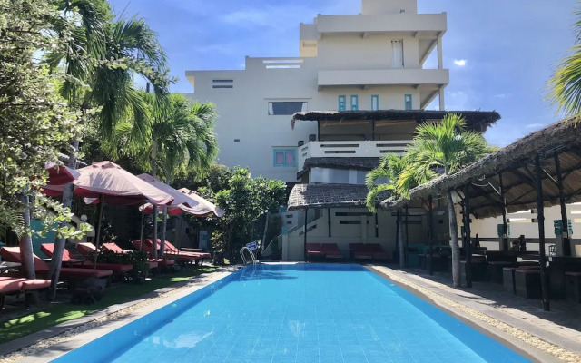 Mui Ne Hills Budget