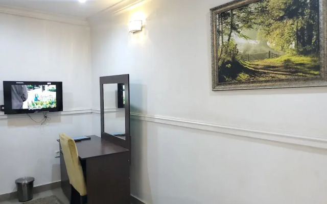 Luxury Suites and Apartments