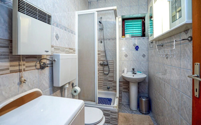 Awesome Apartment in Sibenik With 3 Bedrooms