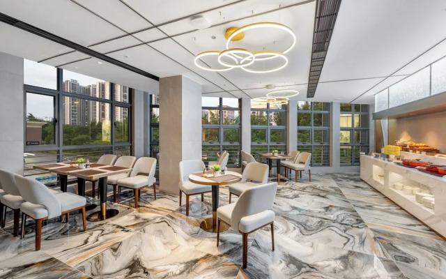 Poltton International Apartment Huiyang