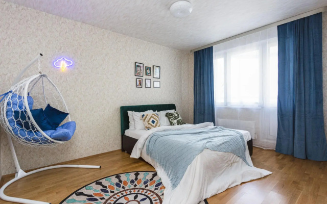 Moment House on Sovetsky Avenue 98