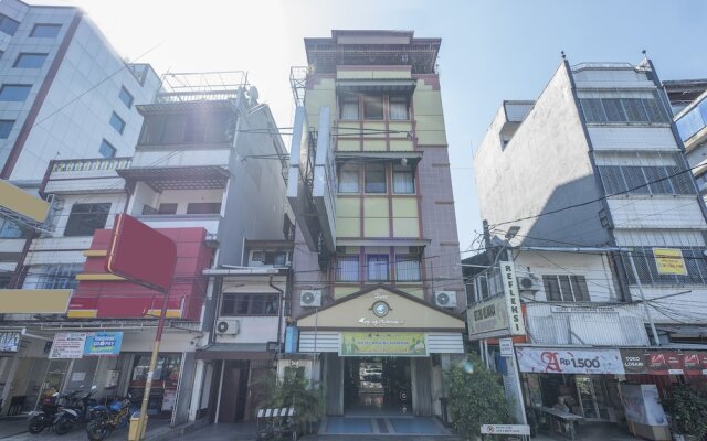 OYO 1090 Hotel Anging Mammiri Makassar