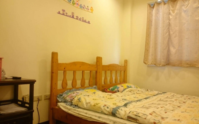Phd's Guest House I