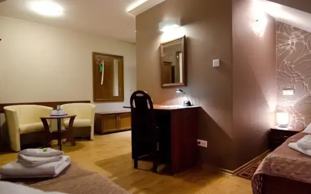 Hotelik Gościniec Pod Sosnami Drzonków