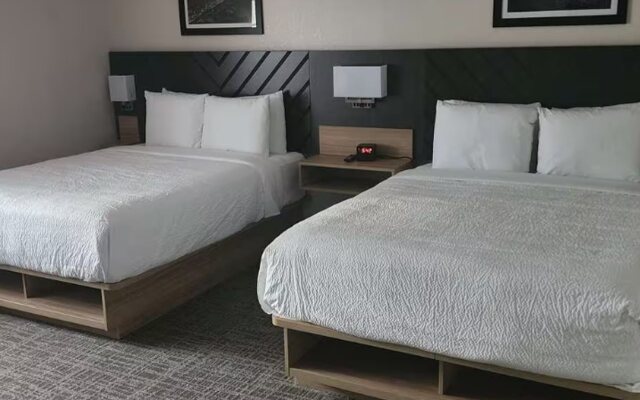 Eva Hotel Buffalo Airport, BW Signature Collection