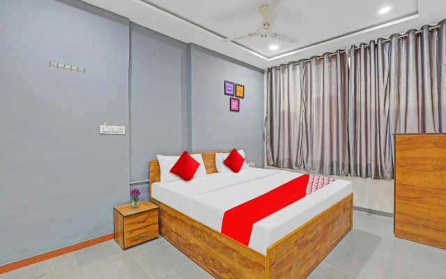 OYO Flagship 80625 Hotel King Land