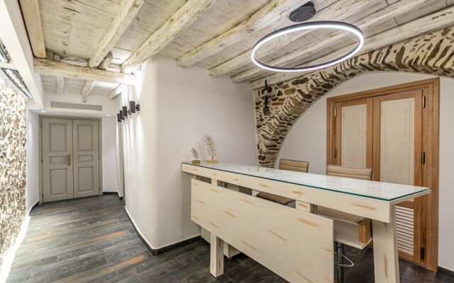 Mariet Naxos Elegant Suites