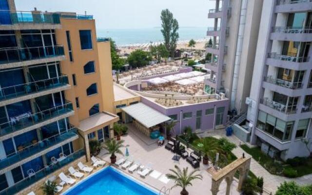 Family Hotel Gallery