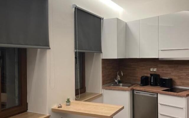 11 Luxury apartments.